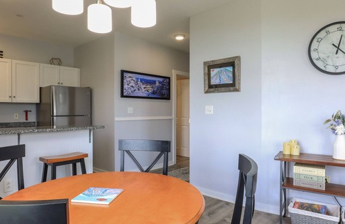 Stratton Mountain Condo | Top-Rated Hotel with Pool & Spa Near the Mountains