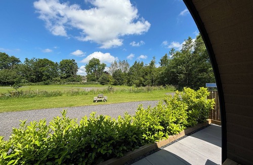 Denstone Cottage | Romantic Getaway with Hot Tub in Ashbourne