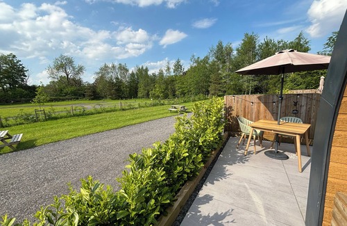 Denstone Cottage | Romantic Getaway with Hot Tub in Ashbourne