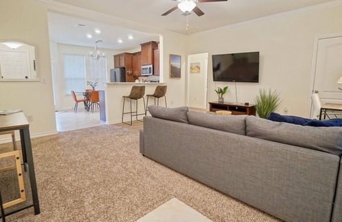 East MLK House | ~ No extra fees! ~ Pretty Great East ATX House