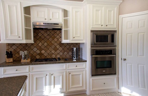Westfield Village House | Century Tree Lodge - Family & Pet Friendly Getaway Awaits!
