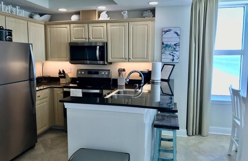 Gulf Shores Condo | Beachfront E Corner Unit with Wrap Around Balcony & Spa