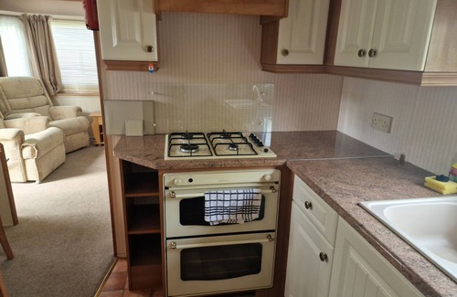 Llanfair Caereinion Apartment | Inviting Retreat with Pool, Breakfast & Pet-Friendly Amenities