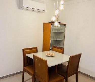 Praia de Itaparica Apartment | Cozy Apartment Steps from the Beach with Pool & Ocean View
