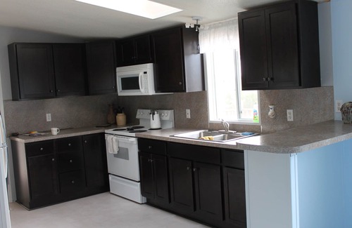 Plush House | Discover No Mow Acres in the Oregon High Desert - 9.4 Rated