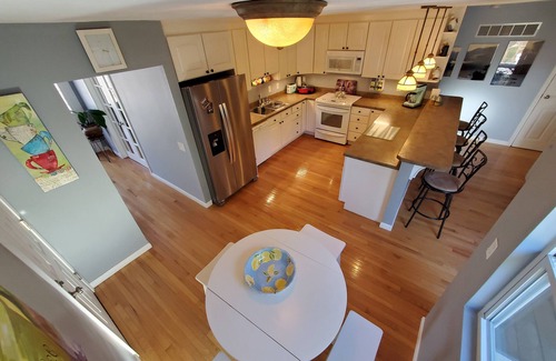 Concord House | Quiet Retreat with 3 Beds, Breakfast & Child-Friendly Amenities