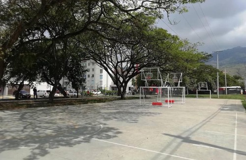 Yumbo Apartment | Discover a Pet-Friendly Getaway with Pool Access