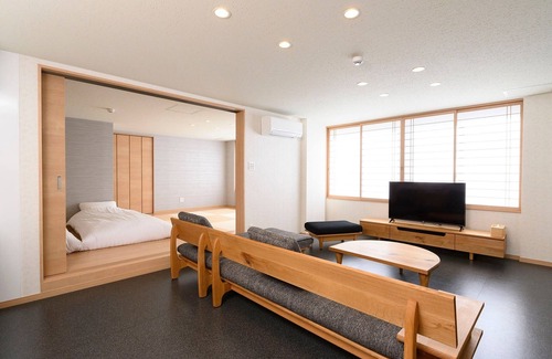 Hida Takayama Onsen Apartment | Comfortable Stay for Up to 7 in Takayama, Gifu