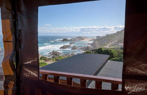 Eersterivierstrand House | Discover No10@Kamma: Oceanfront Getaway with Private Beach