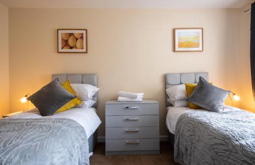 Mansfield Apartment | Family-Friendly Stay at No16 Nursery Convent, Rated 8/10
