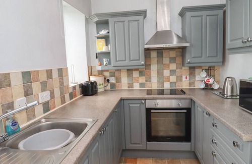 Bamburgh Cottage | Pet-Friendly NO2 Budle Bay Cottage with Cozy Open Fire