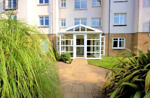 Brora Apartment | Family-Friendly No2 The Links Apartment in Brora