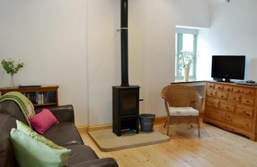 Belford House | Discover No2 The Neuk: Pet-Friendly Escape with 9/10 Ratings
