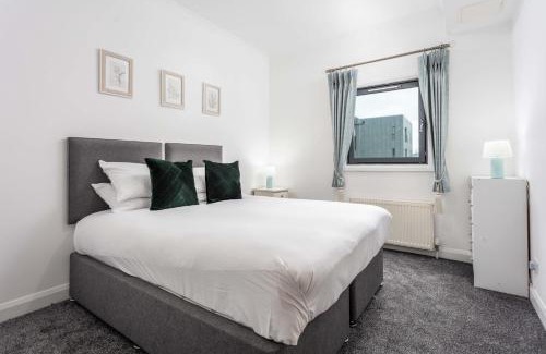Kilmarnock Apartment | Comfortable Stay at No27 The Barclay - Donnini Apartments
