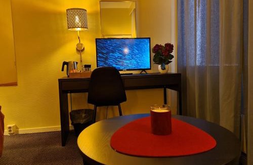 Vasteras Apartment | Welcoming Noah Longstay: Family-Friendly & Accessible Stay