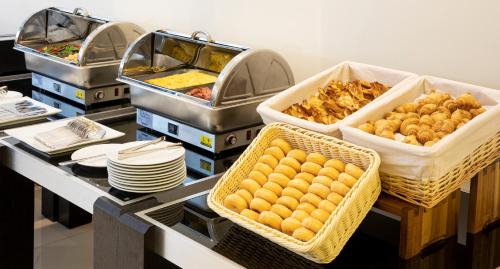 Las Rejas Hotel | Comfortable Stay at Best Western Estacion Central - 4 Stars