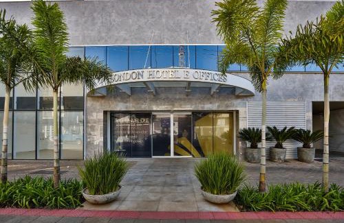 Setor Central Hotel | Discover Nobile Inn London Anápolis: 4-Star Oceanfront Retreat