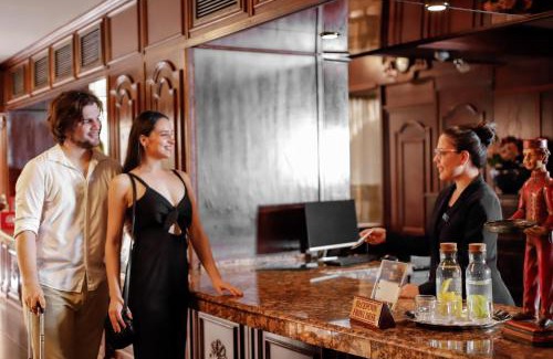 Asuncion Hotel | Elegant Nobile Suites Excelsior Asuncion with Ocean View
