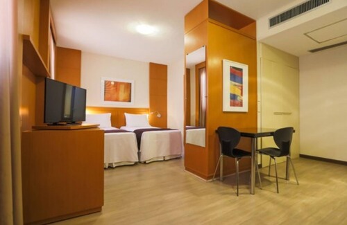 Saraiva Hotel | Exceptional Nobile Suites Uberlândia with Pool and Spa