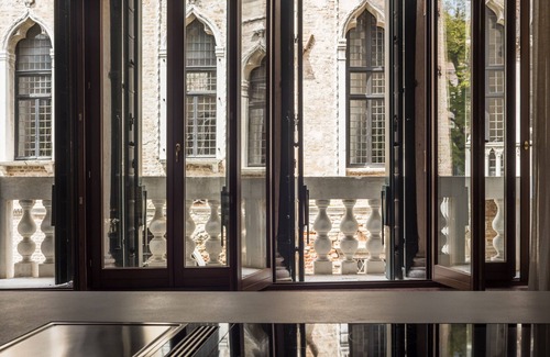 Cannaregio Apartment | Noble Floor Art Apartment R&R