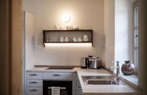 Terlano Apartment | Gorgeous Noble Loft in the Vineyards with Pool & Breakfast