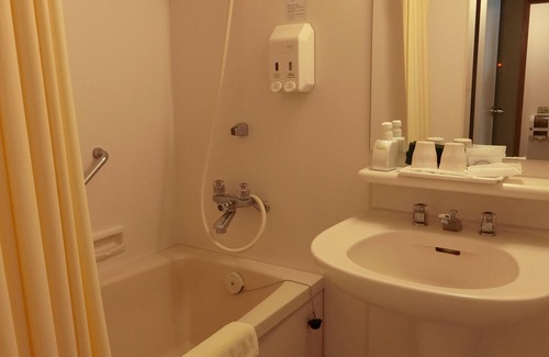 Noboribetsuonsencho Hotel | Relax at Noboribetsu Manseikaku with Spa and Pool Access