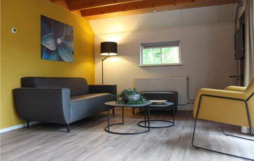 De Bult House | Pet-Friendly Nocht: A Family Retreat with 4-Star Comfort