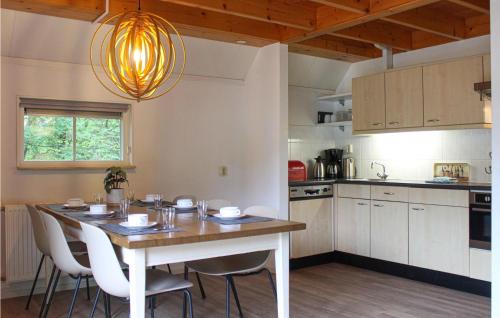 De Bult House | Pet-Friendly Nocht: A Family Retreat with 4-Star Comfort