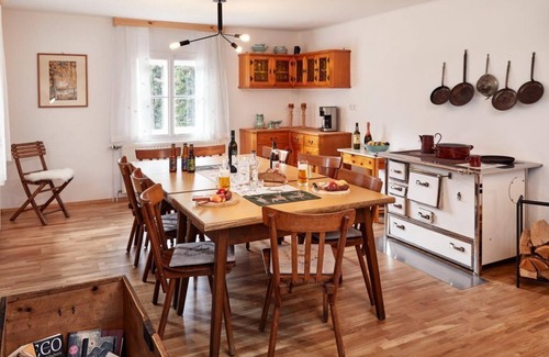 Reichenau Cabin | Family-Friendly Nockstern Hütte in Beautiful Österreich