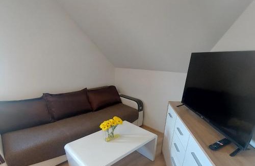 gmina Konstantynow Apartment | Cozy Agrotourism Retreat with Pet-Friendly Rooms