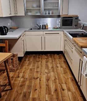 Pustkow Wilczkowski Apartment | Pet-Friendly Noclegi Czentorycki: Rated 9/10 by Guests
