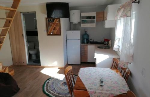 Sikory Juskie House | Guest Rated 9.1: Cozy Agrotourism Retreat with Kitchen