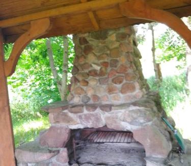 gmina Tuczna House | Cozy Noclegi przy kominku: Pet & Child Friendly Retreat