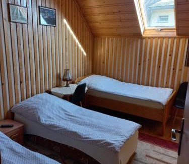 Maniowy House | Cozy Noclegi u Zosi: Family-Friendly Stay with Breakfast