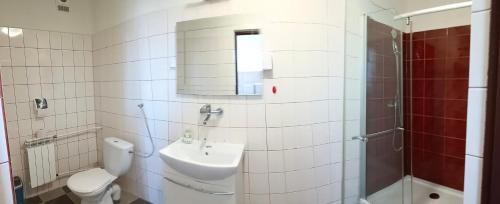 Tarnobrzeg Hotel | Comfortable Stay at Noclegi-Zajazd "Mieszko" with Breakfast