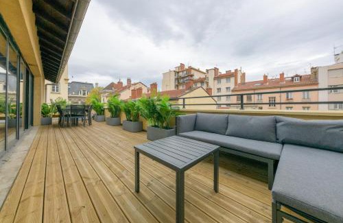 Lyon City Centre Apartment | Family-Friendly Escape at NOCNOC - Le Raphael Hotel