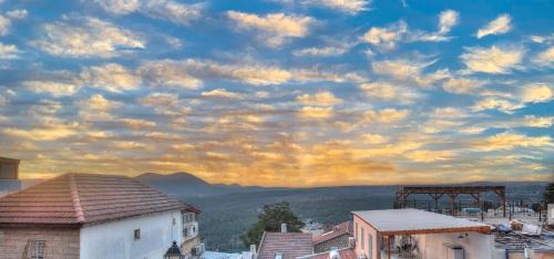 Safed Old City Apartment | Discover Nof Marom - Your Ideal Stay in the Old City