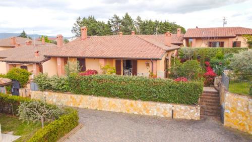 Contignano House | Experience Noi2Vacanze with Oceanfront Relaxation & High Ratings