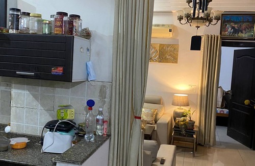 Sector 62 House | Family-Friendly Noida Apartment with Breakfast for 6 Guests