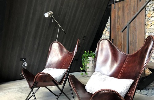 Santiago Province Villa | Discover Noir Cabin: A Cozy Afire Mountain Retreat