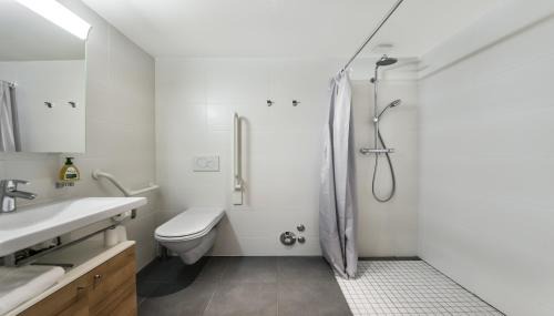 Carouge Apartment | Comfortable N20 Residence with Pet-Friendly Amenities