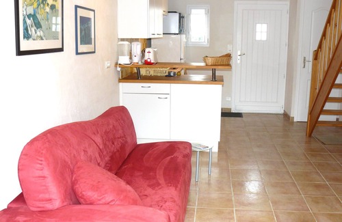 Noirmoutier-en-l'Ile House | Charming Noirmoutier House with Ocean View & 9.8 Rating