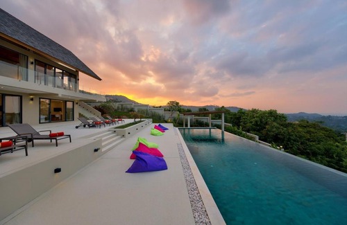 Bophut Hills Villa | Scenic Nojoom Hills: 6 Bedroom Villa with Pool & Breakfast