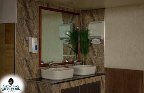 Embu Hotel | Explore Nokras Siver Oak Embu: Family-Friendly Retreat