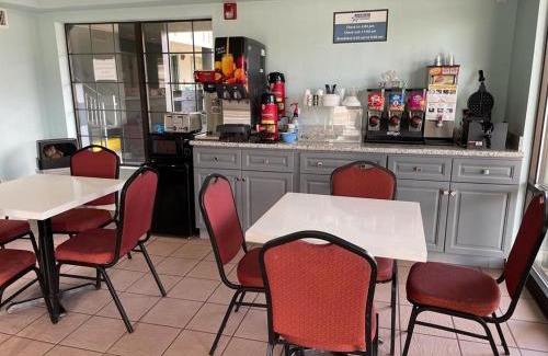 Slidell Hotel | Budget-Friendly Nola Inn: Pet & Child Friendly Retreat
