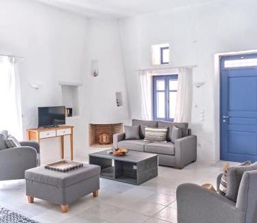 Marpissa Villa | Beautiful Nola Villa with Pool & Breathtaking Sea Views