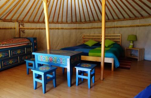 Montalegre Other | Welcoming Nomad Planet: Family-Friendly with Essential Amenities