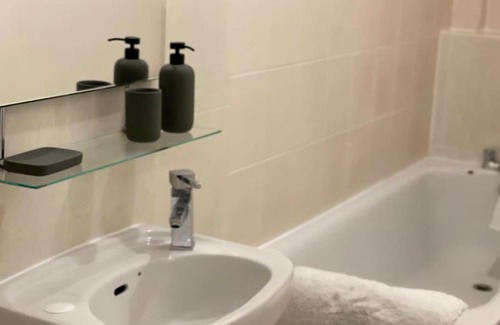 Kings Cross St. Pancras Apartment | Explore NomadHaus Kings Cross: Family-Friendly Retreat