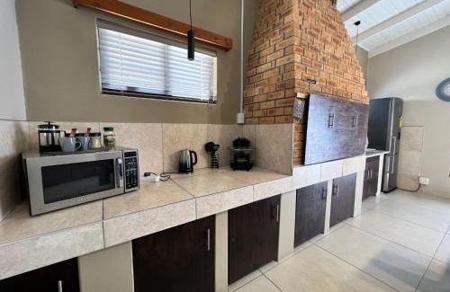 Walvis Bay Apartment | Budget-Friendly Nomland: Pet and Child Friendly Stay