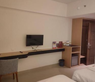Ponorogo House | Kid-Friendly Retreat for Unforgettable Family Getaways